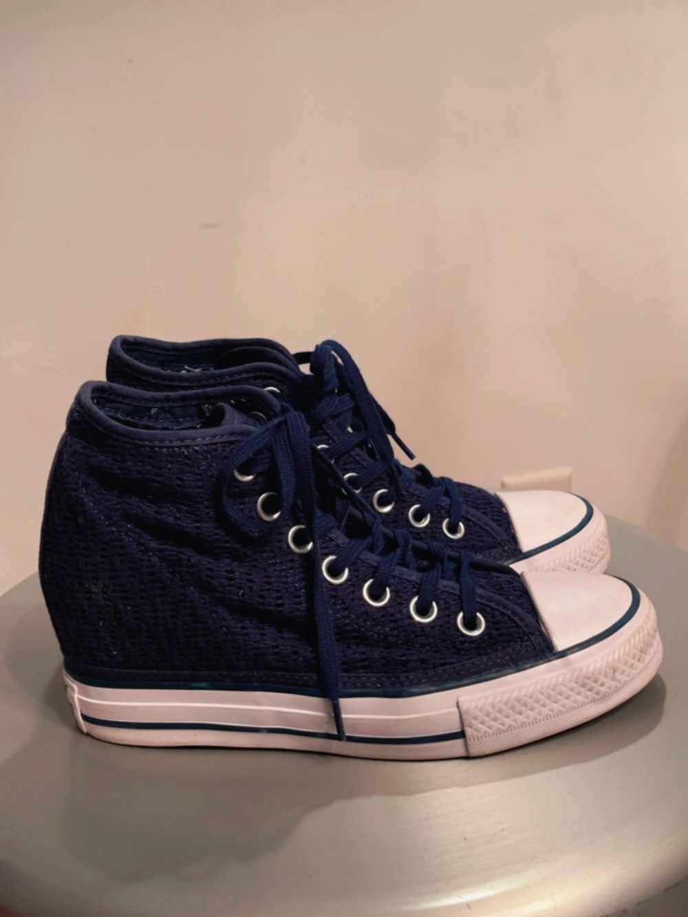 Converse Chuck Taylor All Star Hidden Wedge Crochet Knit Sneakers Women’s Sz 7 - Picture 2 of 8